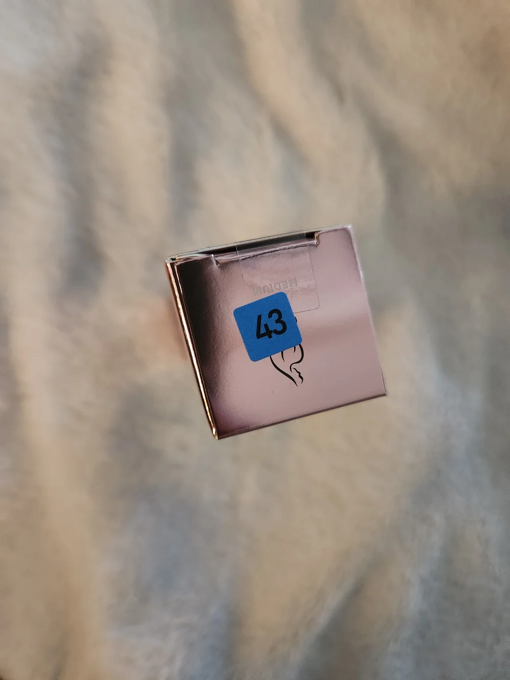Nakery Medium Plumping Velvet Serum-Infused Foundation